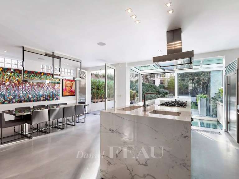 Maison Neuilly-sur-Seine - 4 chambres - 385m²