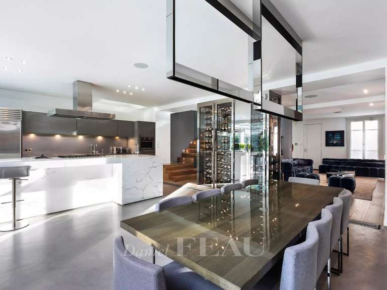 Maison Neuilly-sur-Seine - 4 chambres - 385m²