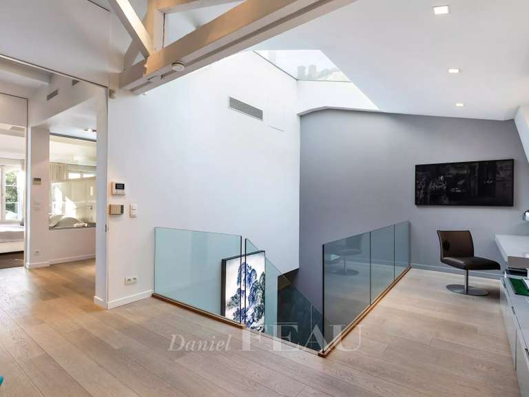 Maison Neuilly-sur-Seine - 4 chambres - 385m²