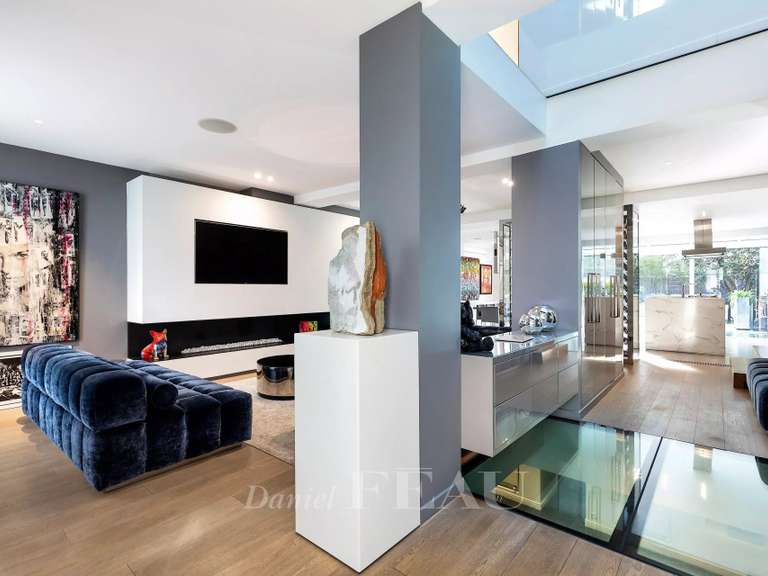 Maison Neuilly-sur-Seine - 4 chambres - 385m²