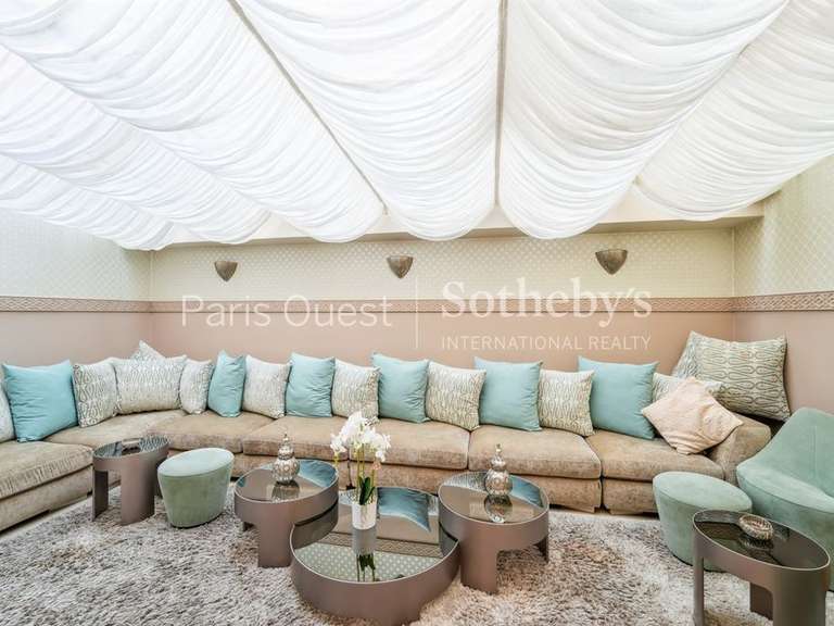 Maison Neuilly-sur-Seine - 5 chambres - 411m²