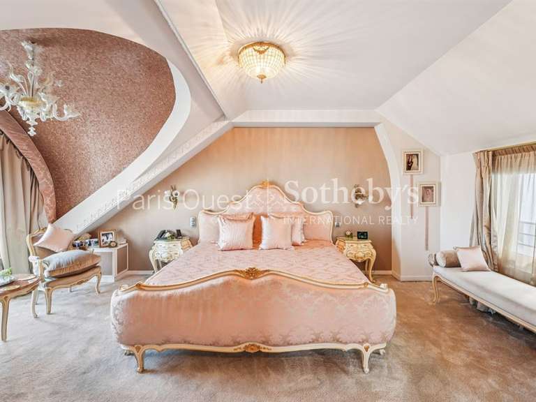 Maison Neuilly-sur-Seine - 5 chambres - 411m²