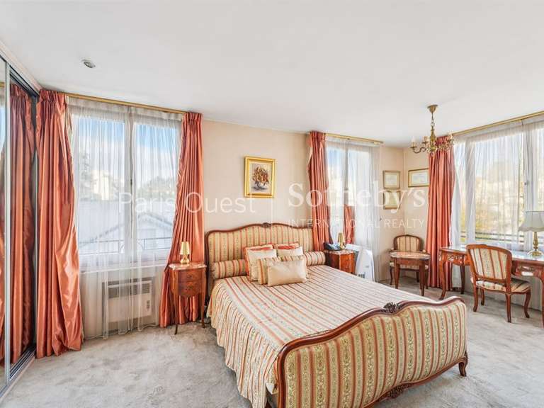 Maison Neuilly-sur-Seine - 5 chambres - 411m²