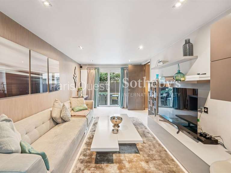 Maison Neuilly-sur-Seine - 5 chambres - 411m²