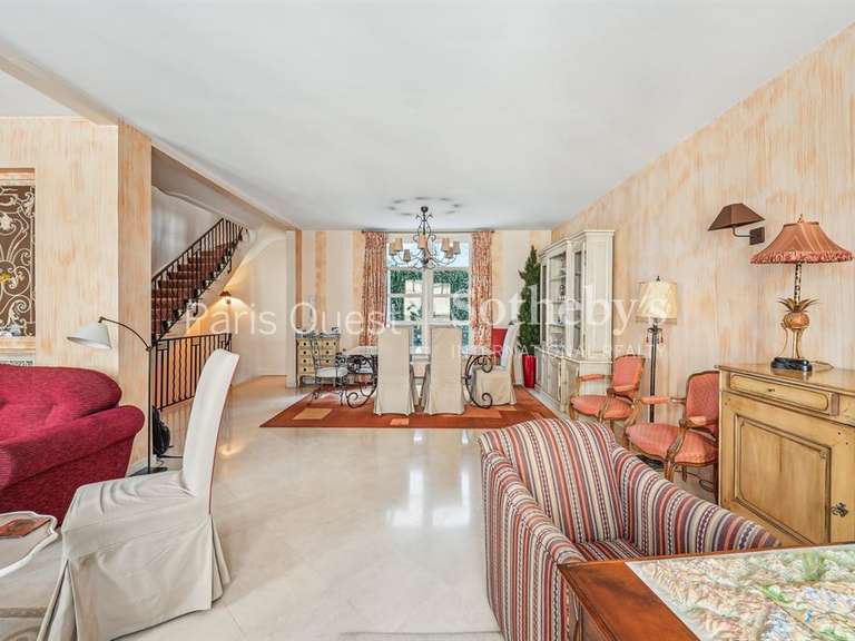 House Neuilly-sur-Seine - 4 bedrooms - 300m²