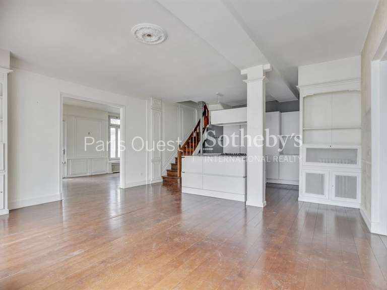 Maison Neuilly-sur-Seine - 5 chambres - 392m²