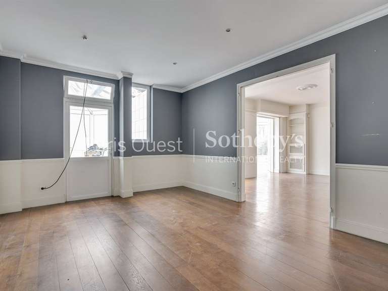 Maison Neuilly-sur-Seine - 5 chambres - 392m²