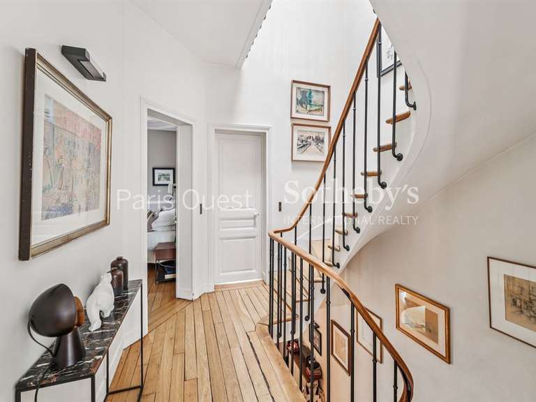 Maison Neuilly-sur-Seine - 5 chambres - 290m²