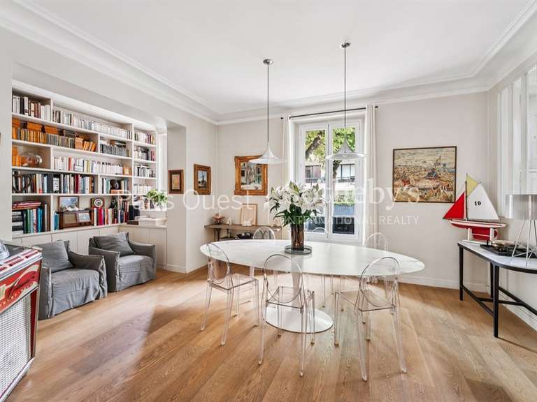 Maison Neuilly-sur-Seine - 5 chambres - 290m²
