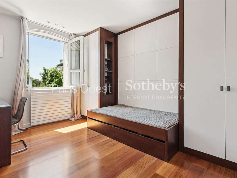 Maison Neuilly-sur-Seine - 7 chambres - 425m²