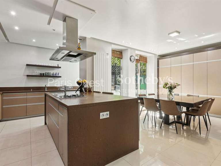 Maison Neuilly-sur-Seine - 7 chambres - 425m²