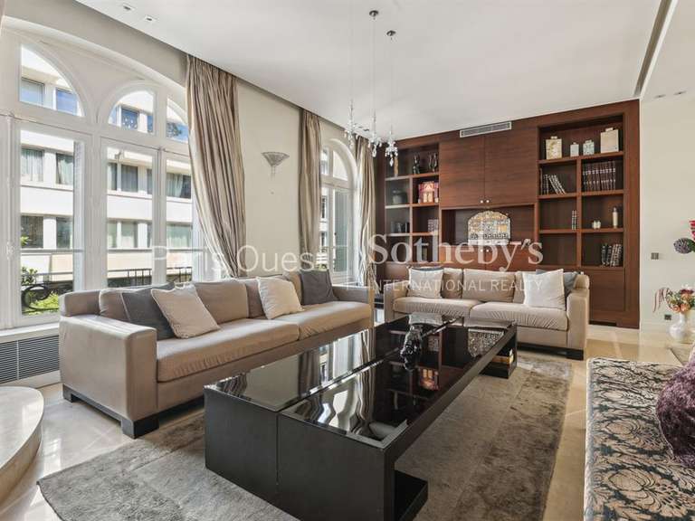 Maison Neuilly-sur-Seine - 7 chambres - 425m²
