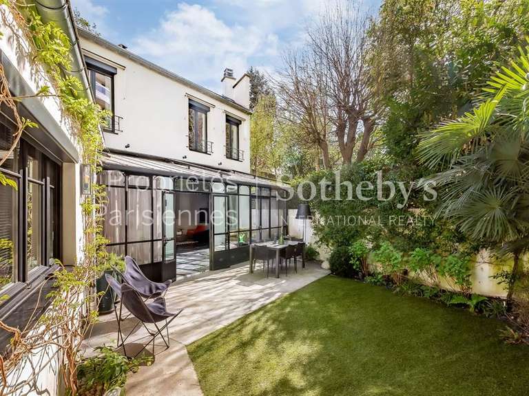 Maison Neuilly-sur-Seine - 3 chambres - 170m²