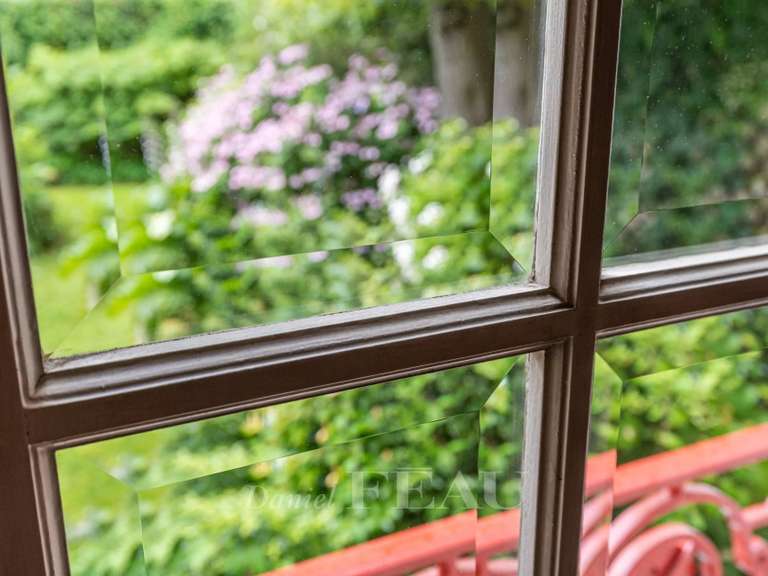 Maison Neuilly-sur-Seine - 9 chambres - 400m²