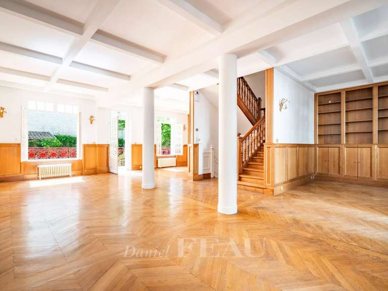 Maison Neuilly-sur-Seine - 9 chambres - 400m²