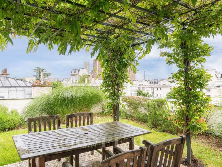 Maison Neuilly-sur-Seine - 9 chambres - 400m²