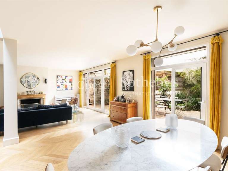 Maison Neuilly-sur-Seine - 6 chambres - 324m²