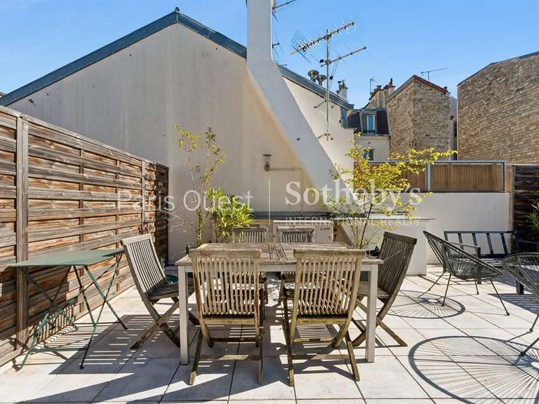 Maison Neuilly-sur-Seine - 6 chambres - 324m²