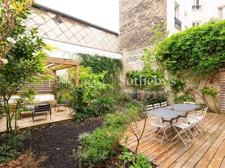 Maison Neuilly-sur-Seine - 6 chambres - 324m²