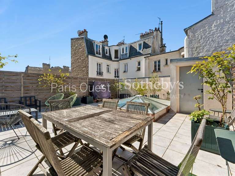 Maison Neuilly-sur-Seine - 6 chambres - 324m²