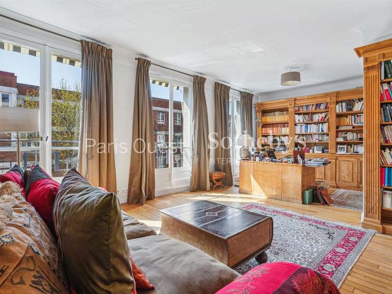 Maison Neuilly-sur-Seine - 4 chambres - 392m²