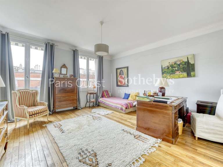 Maison Neuilly-sur-Seine - 4 chambres - 392m²