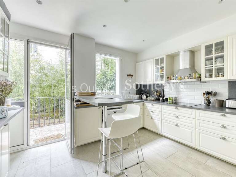 Maison Neuilly-sur-Seine - 4 chambres - 392m²
