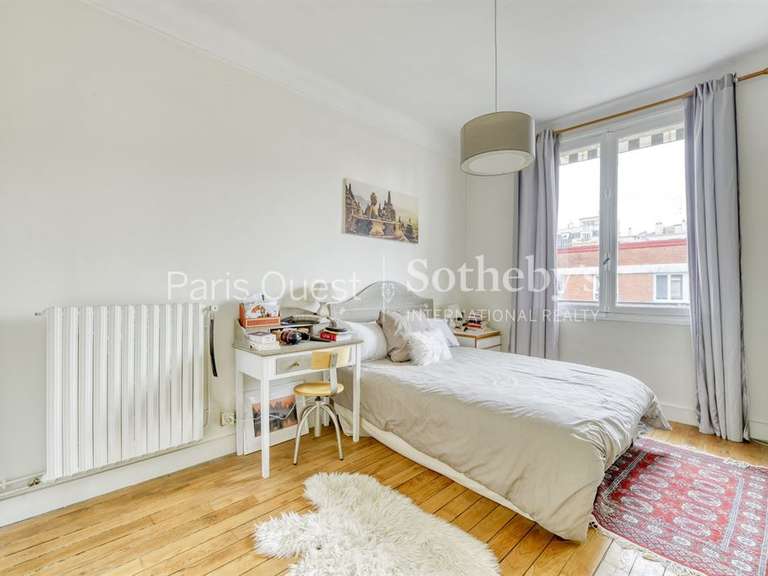 Maison Neuilly-sur-Seine - 4 chambres - 392m²