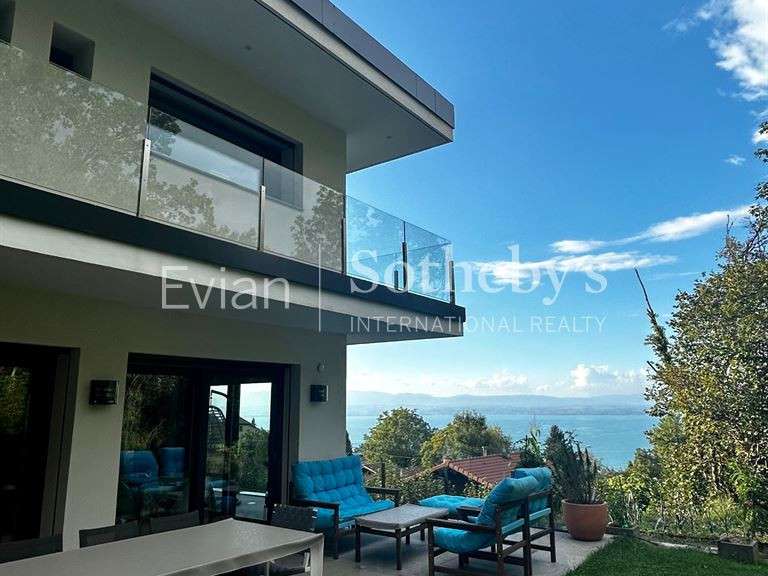Maison Neuvecelle - 5 chambres - 230m²