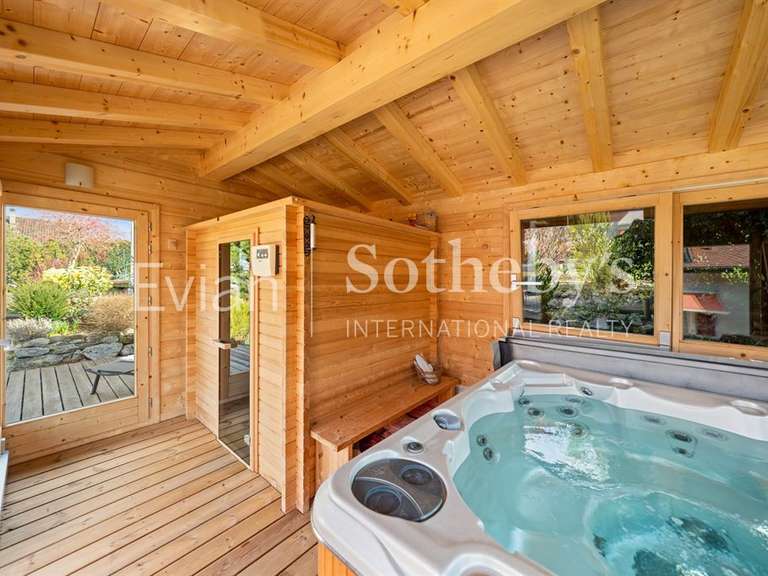 House Neuvecelle - 4 bedrooms - 189m²