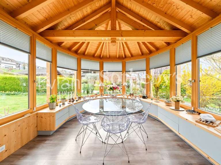 House Neuvecelle - 4 bedrooms - 189m²