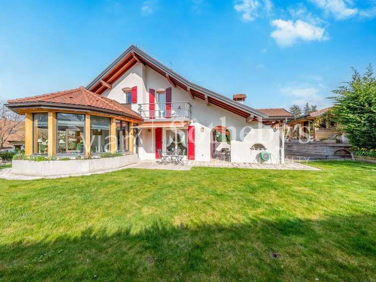 House Neuvecelle - 4 bedrooms - 189m²
