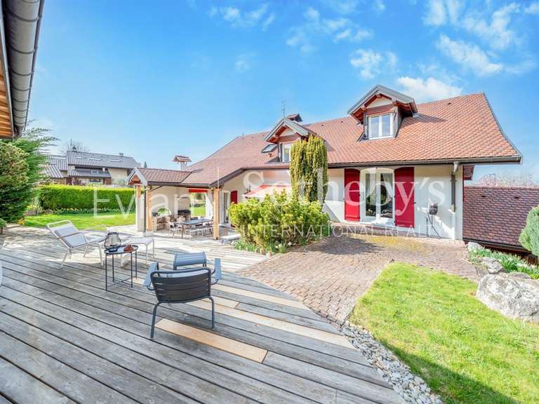 House Neuvecelle - 4 bedrooms - 189m²