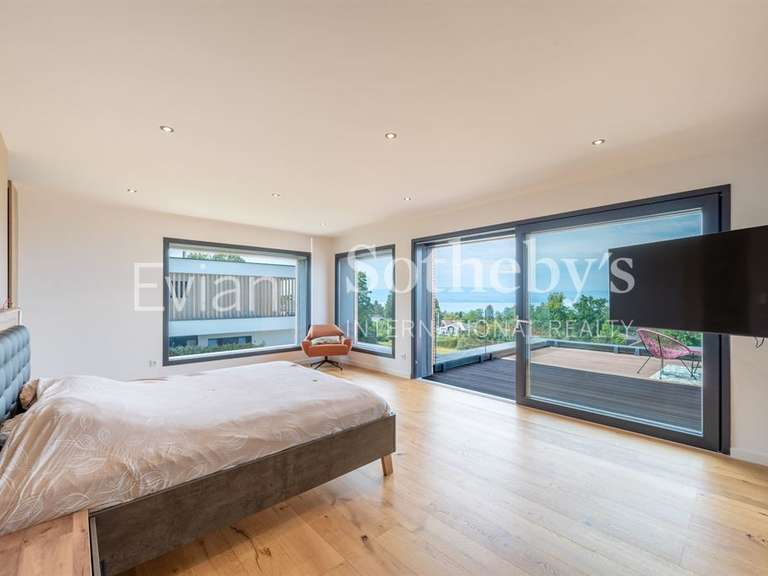 Maison Neuvecelle - 4 chambres - 276m²