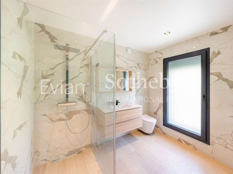 Maison Neuvecelle - 4 chambres - 276m²