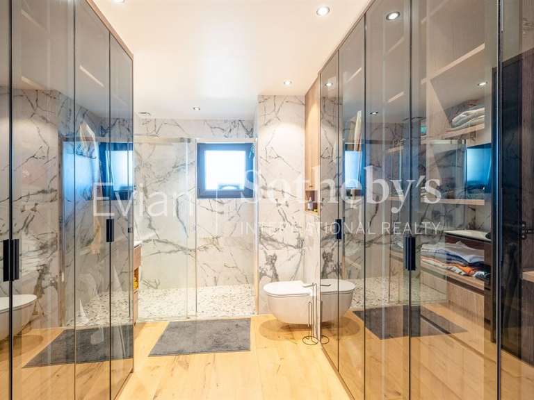 House Neuvecelle - 4 bedrooms - 270m²