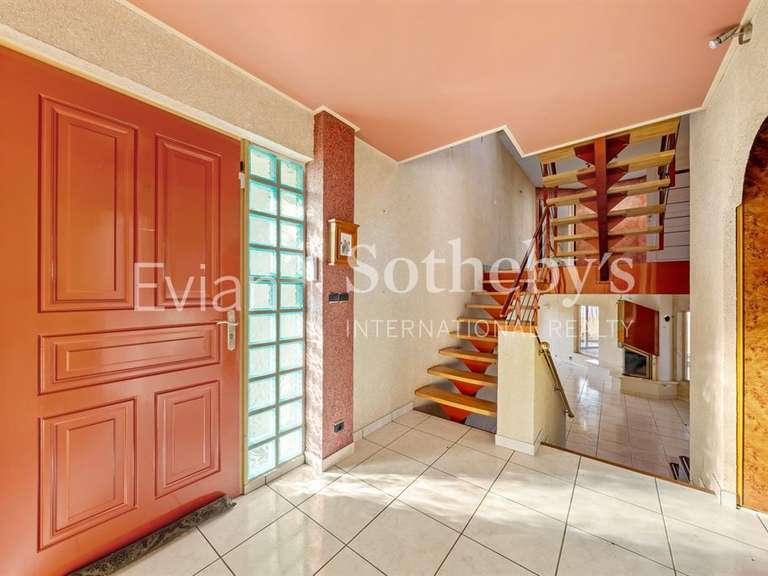 Maison Neuvecelle - 6 chambres - 275m²