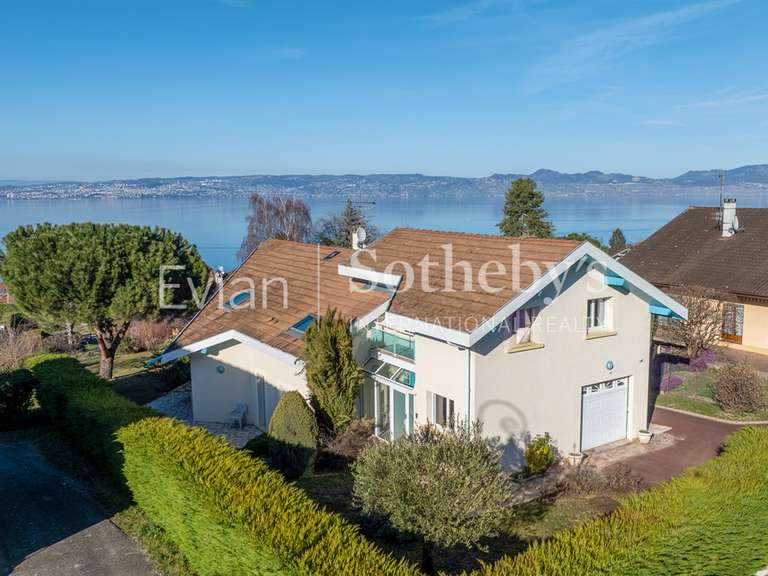 Maison Neuvecelle - 6 chambres - 275m²