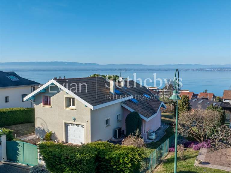 Maison Neuvecelle - 6 chambres - 275m²