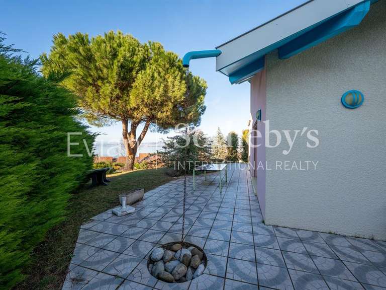 Maison Neuvecelle - 6 chambres - 275m²