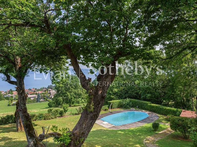 House Neuvecelle - 4 bedrooms - 288m²