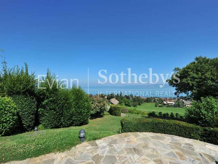 House Neuvecelle - 4 bedrooms - 288m²