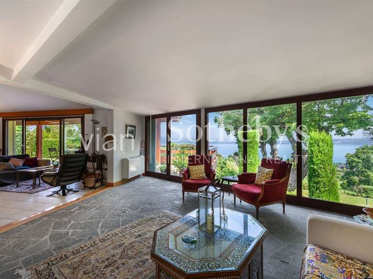 House Neuvecelle - 4 bedrooms - 288m²