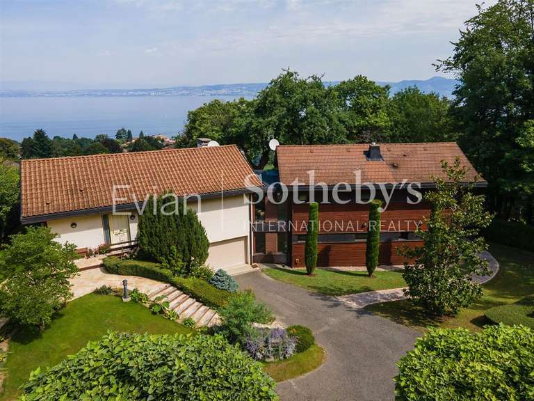 House Neuvecelle - 4 bedrooms - 288m²