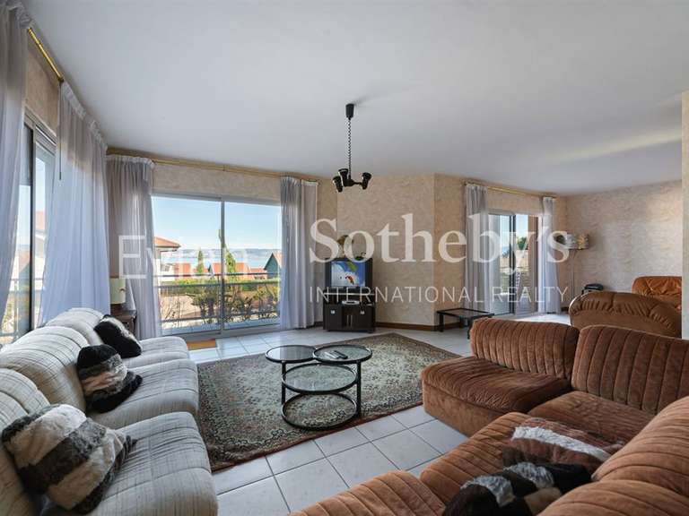 Maison Neuvecelle - 5 chambres - 324m²
