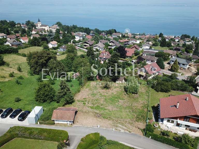 Land Neuvecelle - 1872m²