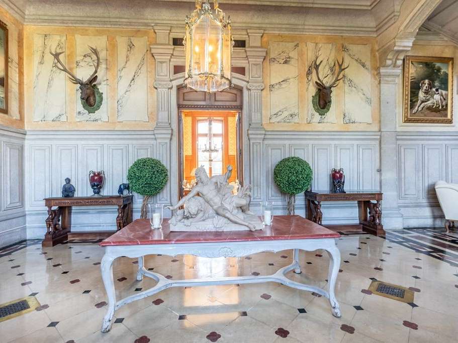 Château Neuville-les-Dames