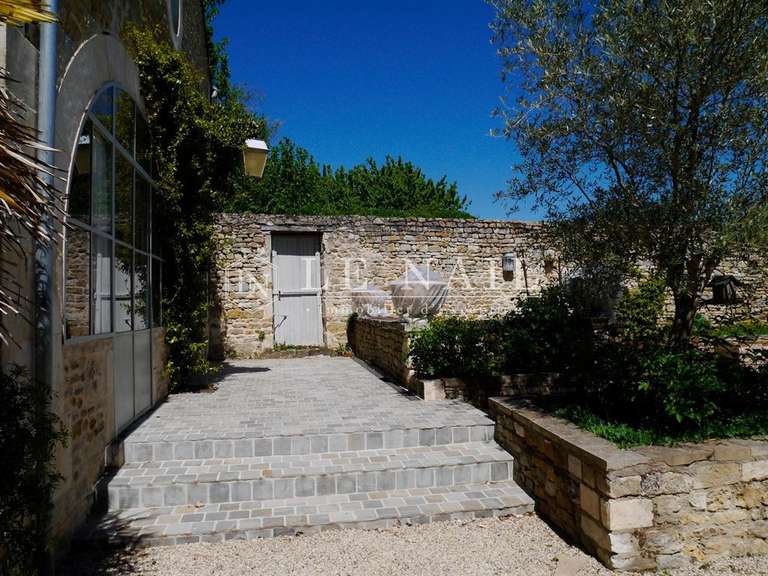 Maison Neuvy-Saint-Sépulchre - 3 chambres - 335m²