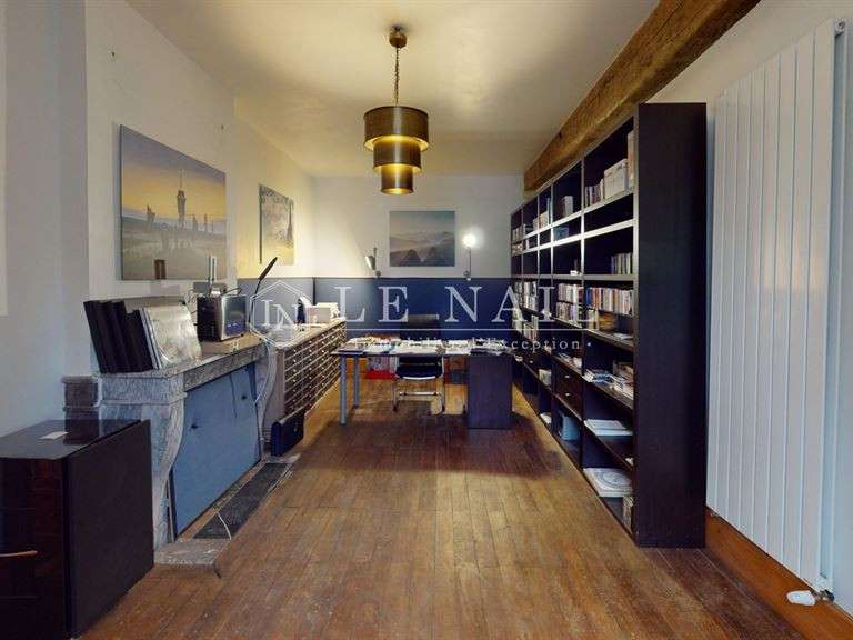 Maison Neuvy-Saint-Sépulchre - 3 chambres - 335m²