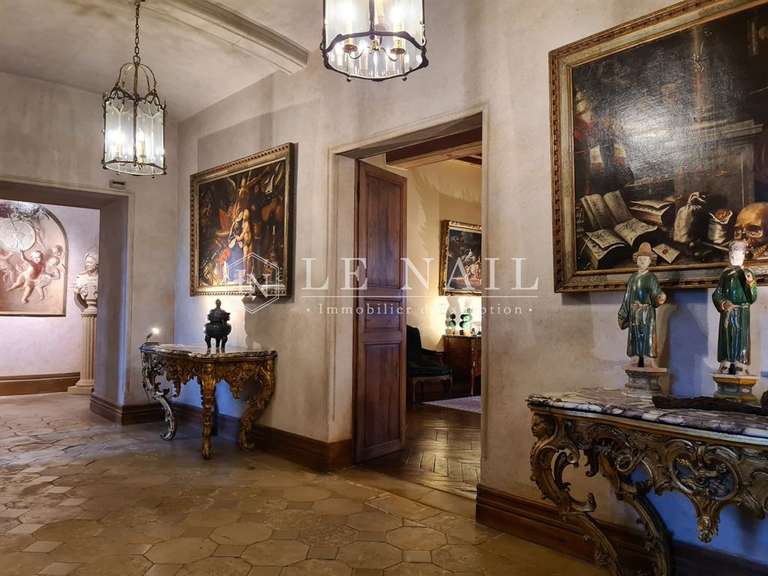 Château Nevers - 15 chambres - 1200m²